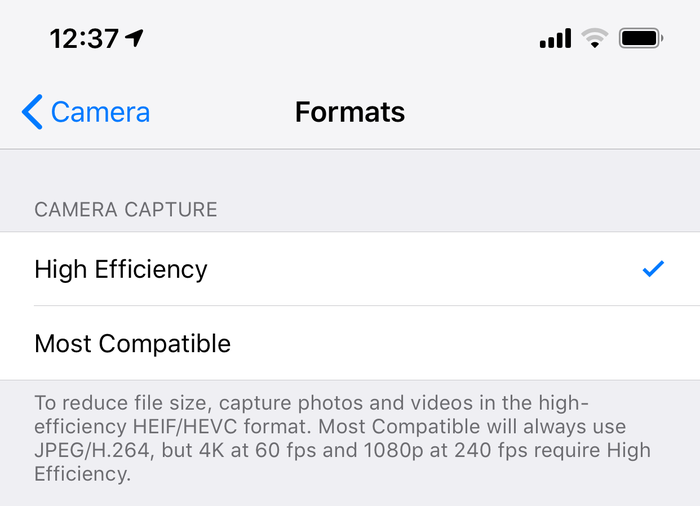 Le menu Formats de l’appareil photo d’iOS, pour configurer l’utilisation de HEIF